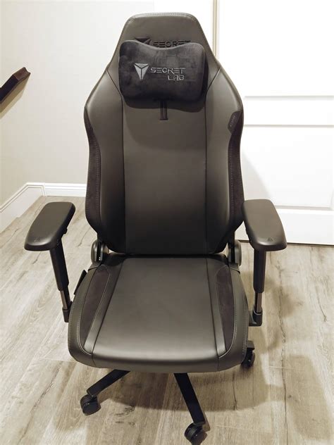 secretlab neo hybrid leatherette review.